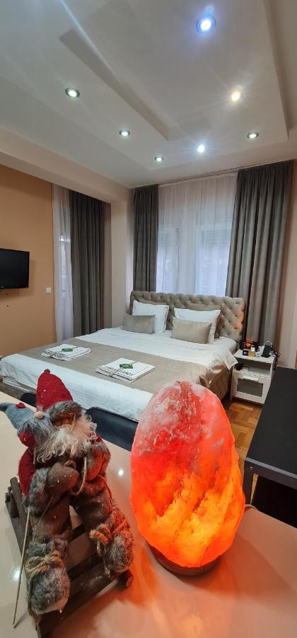 Design Apartment Business Lux 4 Star "Rio" Completely Business Lux Place In The City Center & Free Included Industry Optical Wifi & Netflix & Keyless Code Entry & Full Smart App & Kitchen & Washing Machine & Wide Terrace & Secure 2 Parking Place Ćuprija Dış mekan fotoğraf