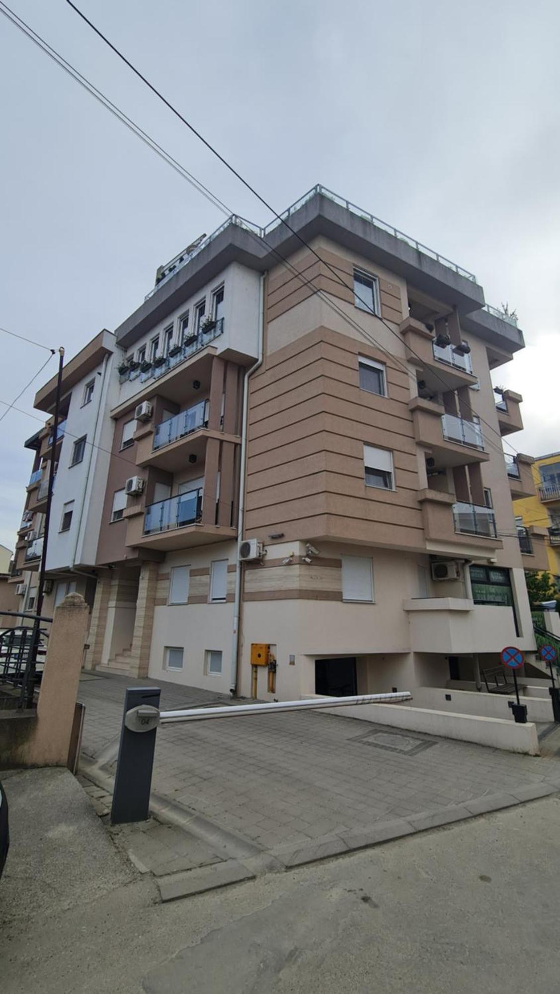 Design Apartment Business Lux 4 Star "Rio" Completely Business Lux Place In The City Center & Free Included Industry Optical Wifi & Netflix & Keyless Code Entry & Full Smart App & Kitchen & Washing Machine & Wide Terrace & Secure 2 Parking Place Ćuprija Dış mekan fotoğraf