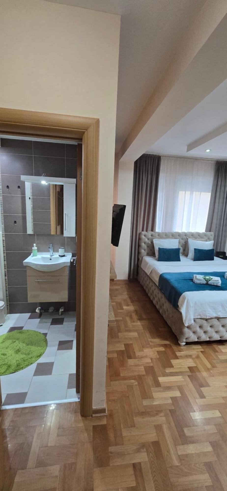 Design Apartment Business Lux 4 Star "Rio" Completely Business Lux Place In The City Center & Free Included Industry Optical Wifi & Netflix & Keyless Code Entry & Full Smart App & Kitchen & Washing Machine & Wide Terrace & Secure 2 Parking Place Ćuprija Dış mekan fotoğraf